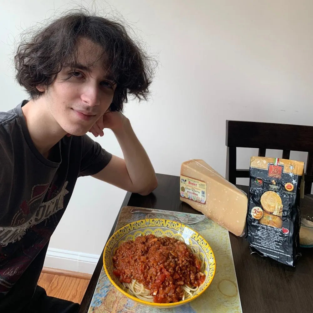 Il nostro cliente Danilo con Parmigiano dagli Stati Uniti.