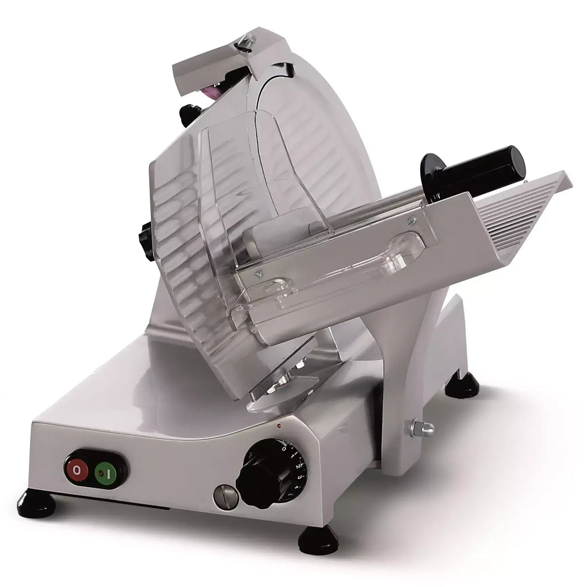 Modello S 250/R di affettatrice elettrica in robusta lega anodizzata, dotata di affilatoio incorporato e piatto scorrevole, con possibilità di regolare il taglio da 0 a 16mm.