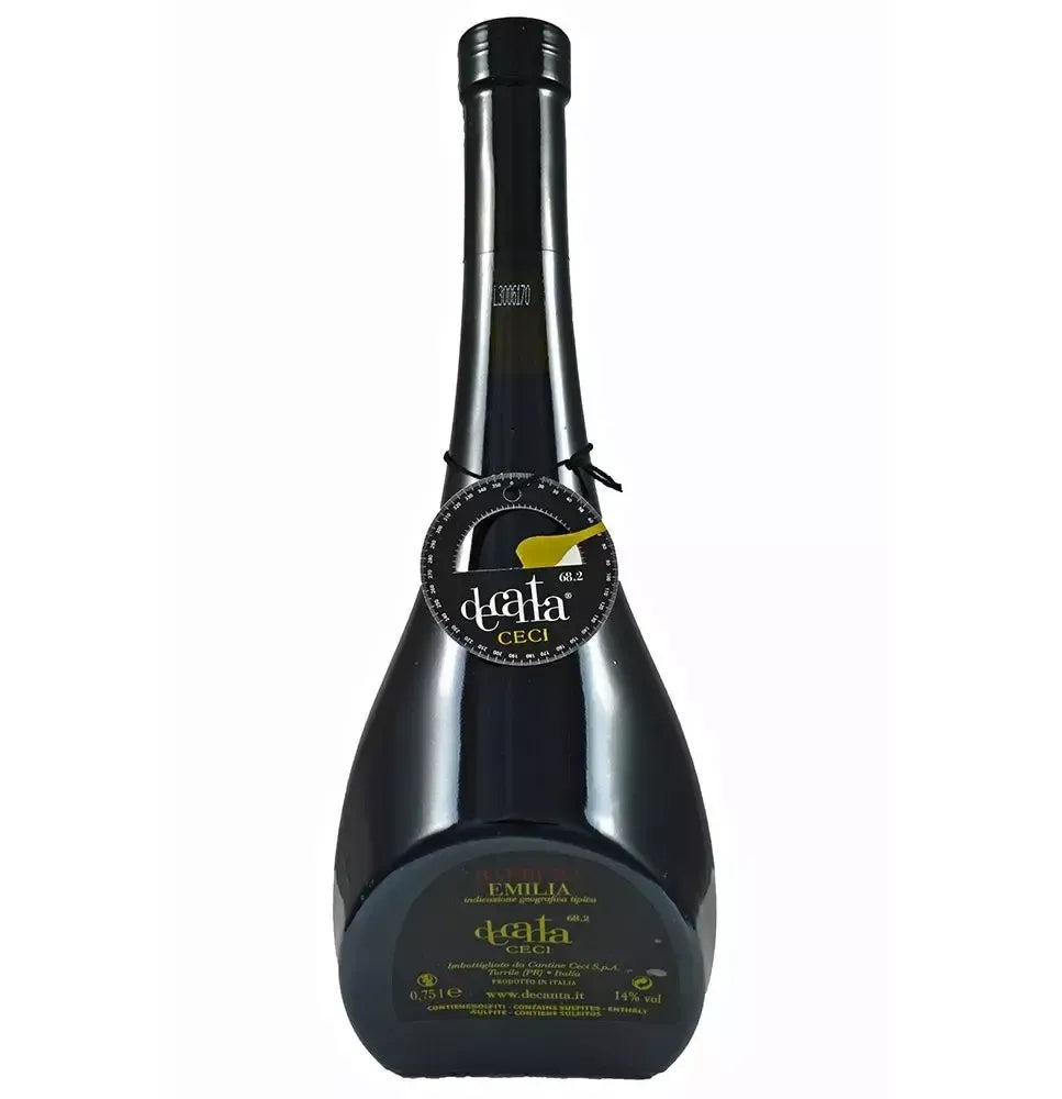 Un decanter di Barbera Emilia IGT inclinato, dal design innovativo. Contiene un vino rosso fruttato, morbido e affinato per 3 mesi.