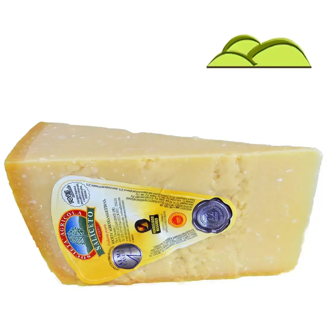 Un cestoToscanini, simbolo di autenticità italiana, sullo sfondo delle verdi colline.