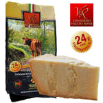 Un cesto natalizio che racchiude l'eccellenza italiana, con un formaggio stagionato 24 mesi dal gusto tradizionale e pregiato.