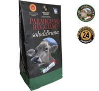 Assapora la qualità artigianale del Parmigiano Reggiano DOP Solodibruna, stagionato 24 mesi, con un gusto unico di nocciola e burro; un simbolo della tradizione italiana.