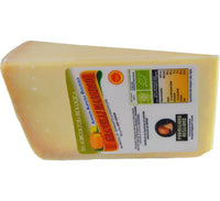 An authentic organic Parmigiano Reggiano, aged for 24 months, stands out for its golden colour, natural rind and distinctive PDO aroma.