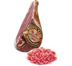 Un prosciutto di Parma DOP, disossato e stagionato per 30 mesi, offre un sapore ricco, accentuato da fettine sottili e di un rosato vivo.