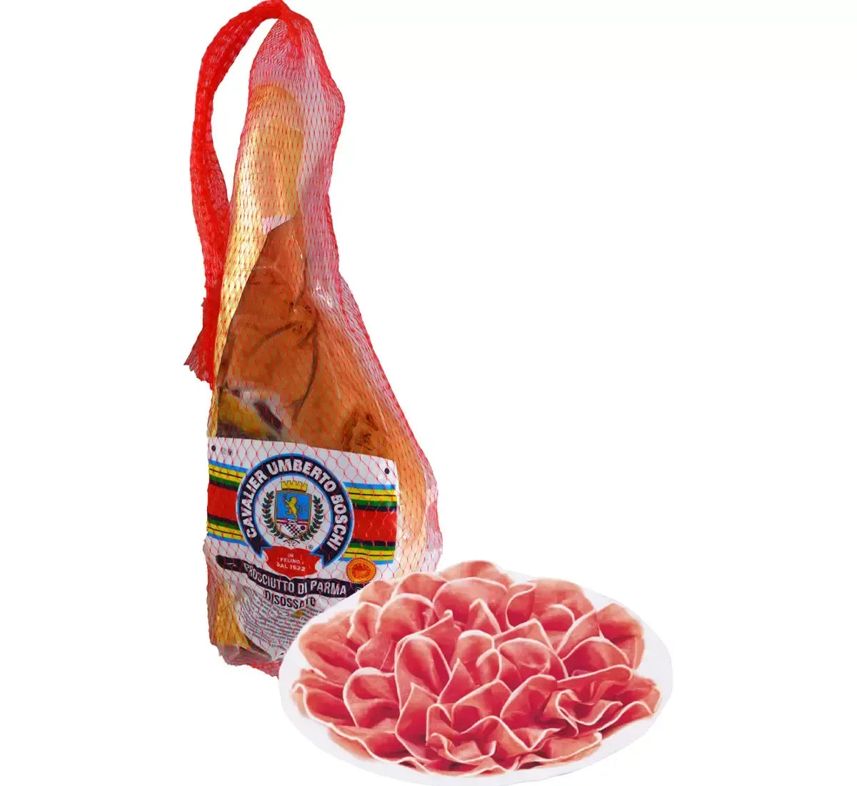Metà di un Prosciutto di Parma DOP, disossato e in rete rossa, stagionato per 16 mesi. Le sue fette rosa delicate, servite su un piatto bianco, rivelano un sapore dolce e un aroma intenso.