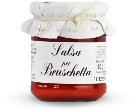 Un barattolo di vetro riempito di salsa per bruschetta, con un'etichetta bianca e un coperchio avvolto in carta e legato con spago.