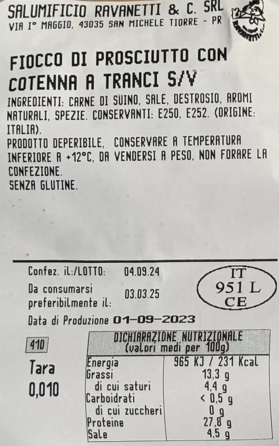 Fiocco di Prosciutto italiano, stagionato per 9 mesi, con cotenna, da conservare a 12°C. Prodotto senza glutine.