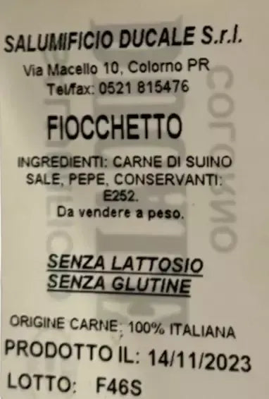 Fiocchetto di Prosciutto, prodotto con carne suina italiana, stagionato per 6 mesi, privo di lattosio e glutine, presentato intero.