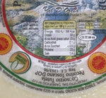 Vediamo l'etichetta del Pecorino Toscano DOP fresco, un formaggio di pecora proveniente dalla Val D'Orcia, con i suoi valori nutrizionali e il marchio di certificazione.