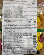 Confezione trasparente rivelante farfalle di semola multicolore, con data di scadenza visibile e etichetta nutrizionale dettagliata.