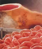 Un intero prosciutto di Parma DOP, disossato e stagionato per 18 mesi, tagliato in fette sottili che esprimono un sapore irresistibile.