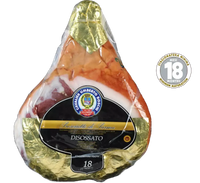 Delizioso Prosciutto di Parma DOP, stagionato per 18 mesi e disossato, presentato in una confezione firmata Umberto Boschi, esprime la tipica dolcezza italiana.
