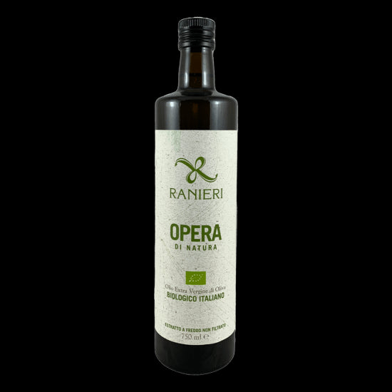L'Opera di Natura offre un olio d'oliva biologico italiano, confezionato in una bottiglia da 750 ml con etichetta verde, ideale per la Pasqua.