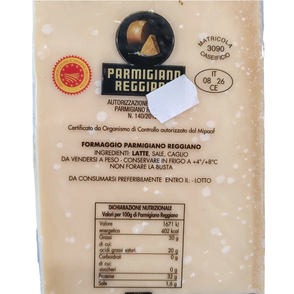 etichetta parmigiano reggiano di montagna 36 mesi borgotaro con informazioni nutrizionali e ingredienti